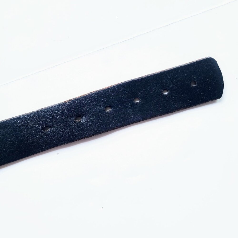 Mustang Silver Buckle Black Leather Belt - Picture 5 of 6